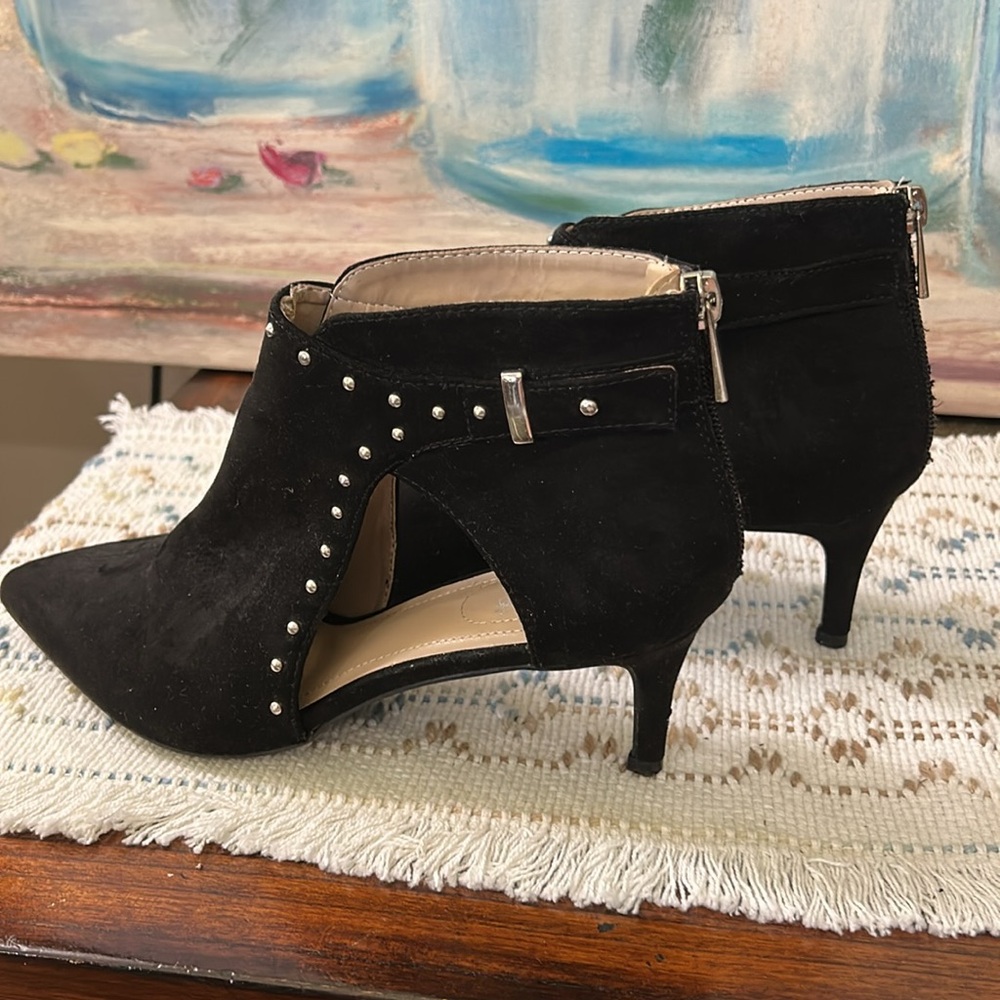 Jacqueline Smith Memo Tech Comfort Elegant Black Suede Ankle Boots size 8